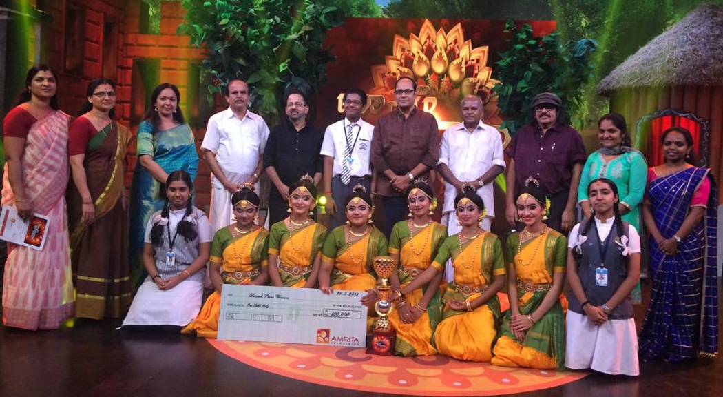 Saraswathi Vidyalaya emerged second in the “Shreshtha Bharathan” reality show conducted by Amritha TV.